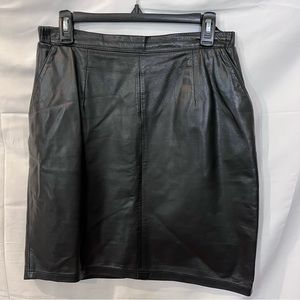 Vintage Jacqueline Ferrer genuine leather mini skirt - 90’s sz 14 - modern 10